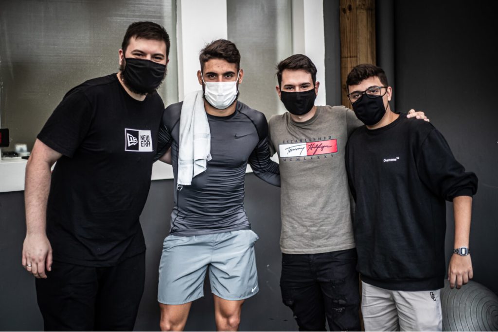 Ação Yuri V2mm (66)